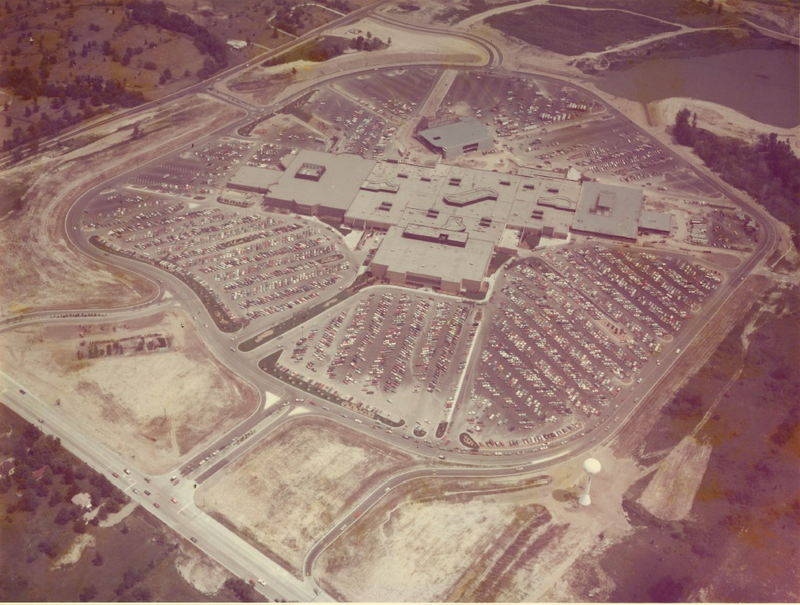 Twelve Oaks Mall - Twelve Oaks Construction Photo (newer photo)